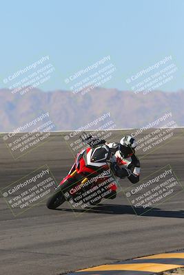 media/Nov-06-2023-Moto Forza (Mon) [[ce023d0744]]/3-Intermediate Group/Session 2 (Bowl)/